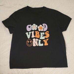 Women's "Good Vibes Only" Graphic Tee